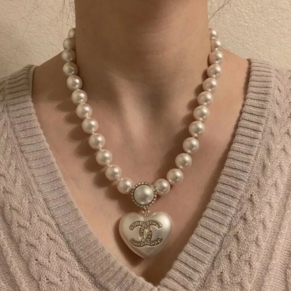 ✨💝 Absolutely Stunning Chanel Heart Duo💝✨ - Picture 7 of 10